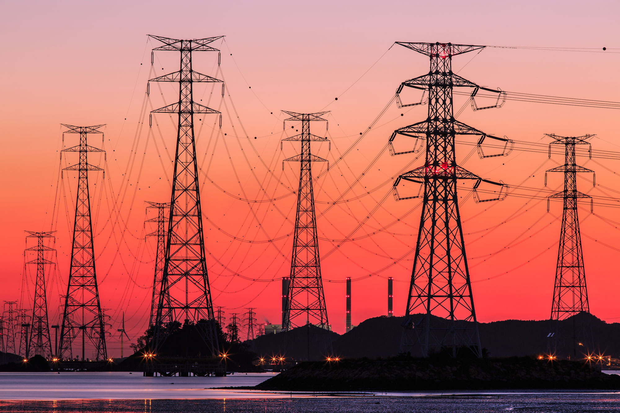 Brattle Electricity Experts Examine System Reliability for Tomorrow’s Electric Grid in New Report
